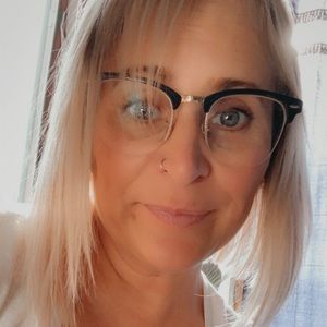 Meet your Posher, Michele